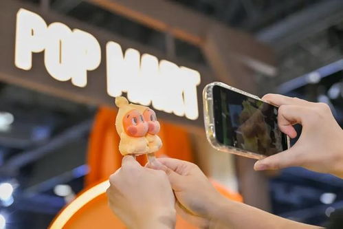 泡泡瑪特跨界新篇章 服裝輔料銷(xiāo)售引領(lǐng)小家電創(chuàng)新風(fēng)尚